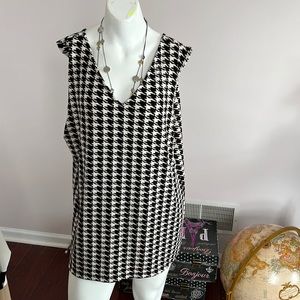 Chicos travelers collection size 2